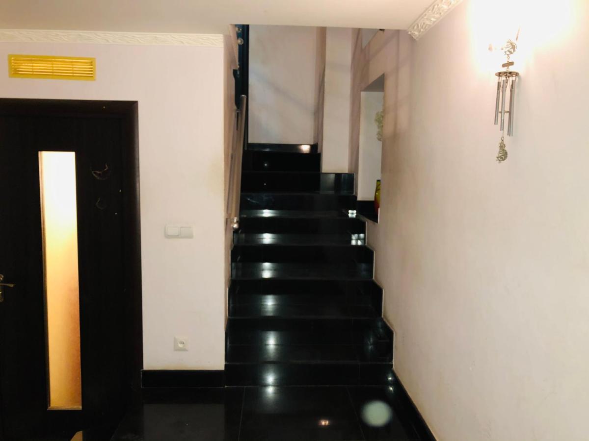 Sev Group Hostel Erévan Extérieur photo